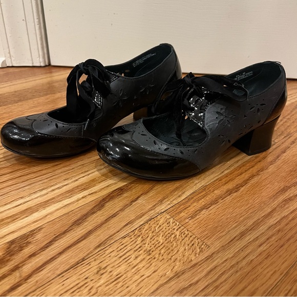 Born Black Lace Up Heels Leather Toe Velvet Mary Jane Oxford Whimsigoth 8.5 - Picture 3 of 9